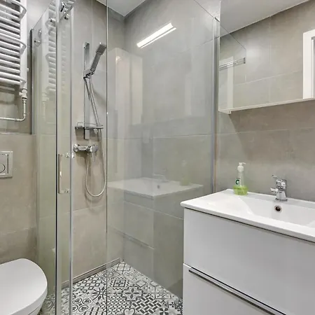 Przystanek Skm 8 Centrum Trojmiasta * גדנסק